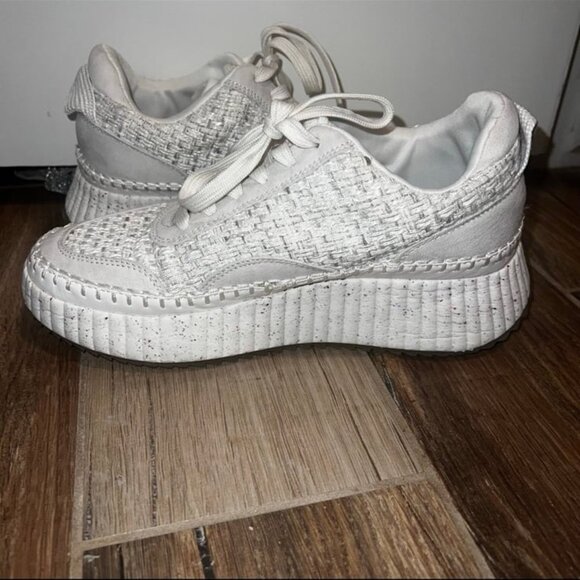 Universal Thread Women's Persephone Sneakers Size 8.5 - Picture 4 of 7